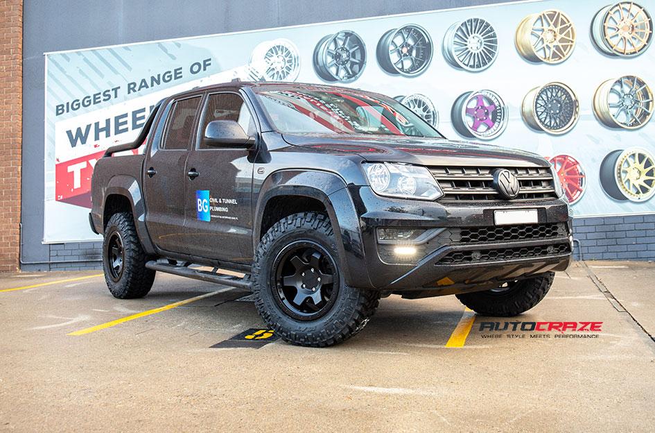 VOLKSWAGEN-AMAROK-SIX-MATTE-BLACK-FACE-WITH-GLOSS-BLACK-WINDOWS
